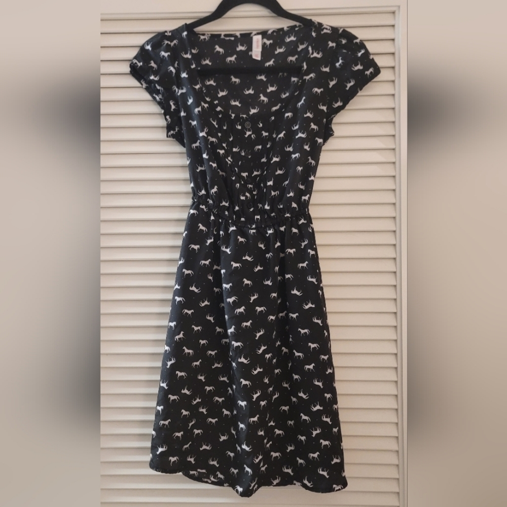 Xhilaration - Black & White Horse Print Dress With Pockets & Waist Tie
